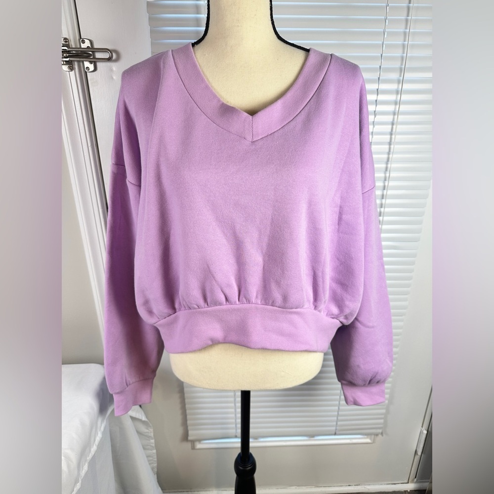No Boundaries Light Purple Crop Top Sweatshirt -NWT